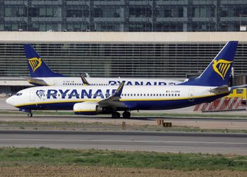 Ryanair beats profit forecast on improving fares, trims traffic outlook