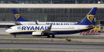 Ryanair beats profit forecast on improving fares, trims traffic outlook